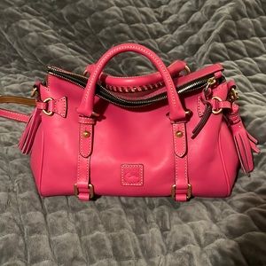 Dooney&Bourke Florentine Mini satchel in fuchsia